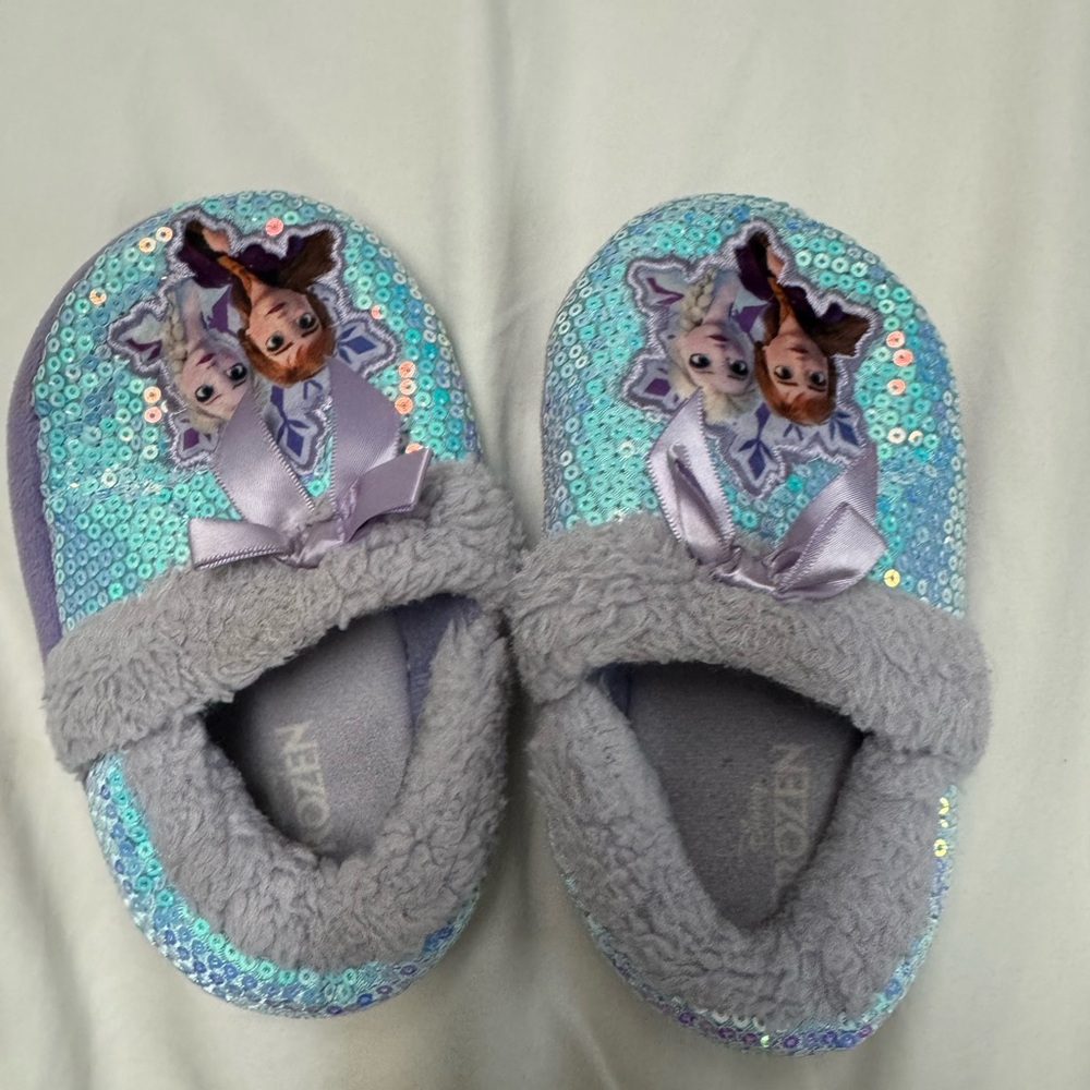 Frozen Kids Slippers - Blue and Gray